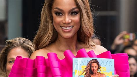 Tyra Banks 45 Makes History As Oldest Sports Illustrated Swimsuit