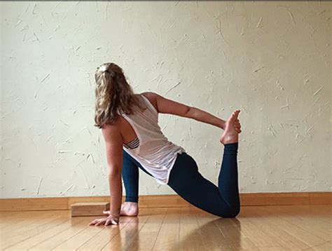 8 Yoga Stretches To Unlock Your Tight Hip Flexors Upgraded Health