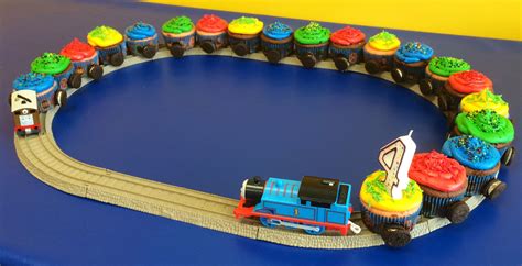 Thomas The Train Cupcake Train Using Mini Oreos For Wheels Light Bulb