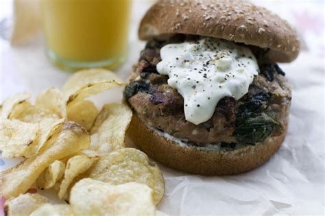 Turkey Burgers Really Can Be Juicy And Flavorful Masslive Com