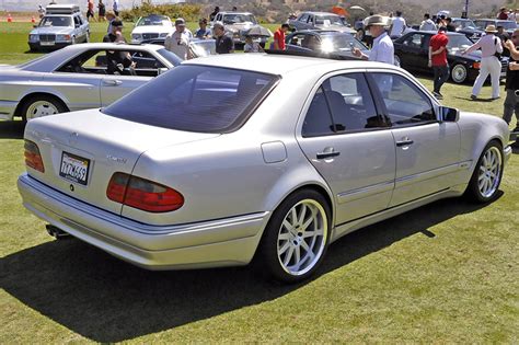 Mercedes brought the sl bang up to date in 1989, with sharp bruno sacco styling and a technology overload. Legends of the Autobahn 2019 - MercedesHeritage