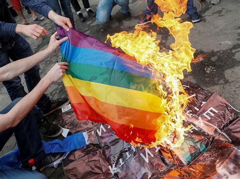 Orgulho Gay Sai à Rua Mesmo Onde é Perigoso PÚblico