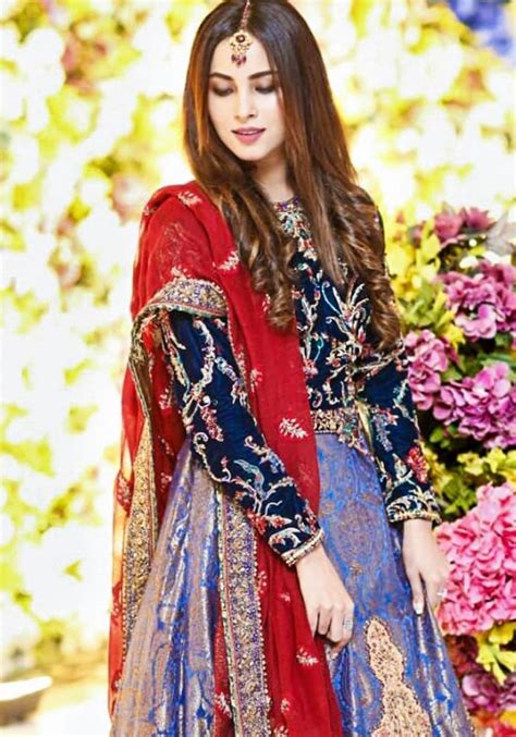 Top 10 Festive Dresses Worn By Pakistani Actresses Reviewitpk