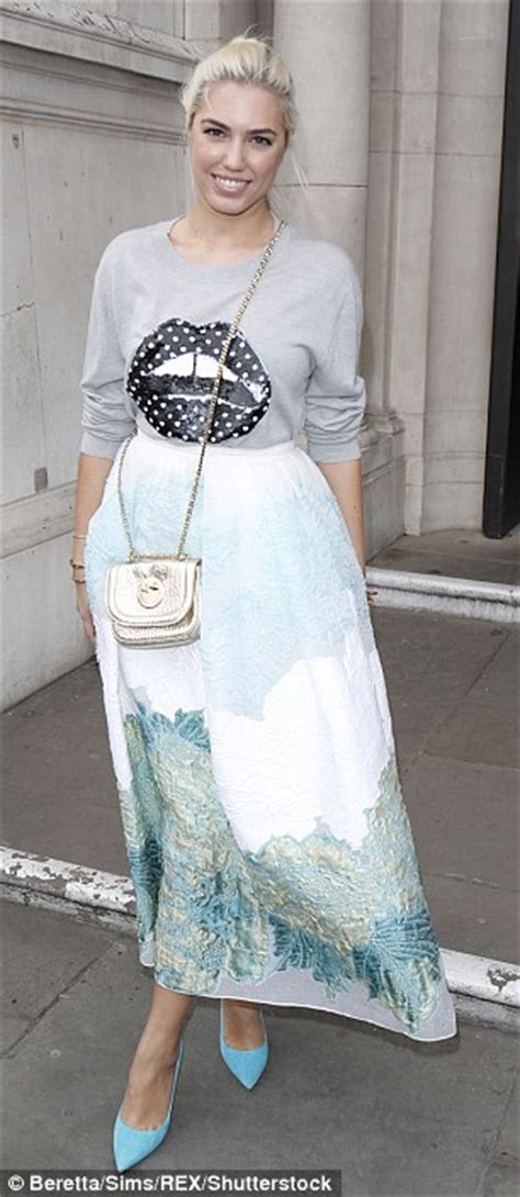 Amber Le Bon Oozes Glamour In Patterned Skirt At Lfw Show Daily Mail