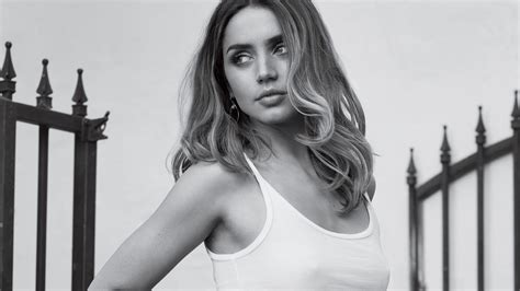 Meet Ana De Armas The Cuban Born Actress Taking Over Hollywood Gq