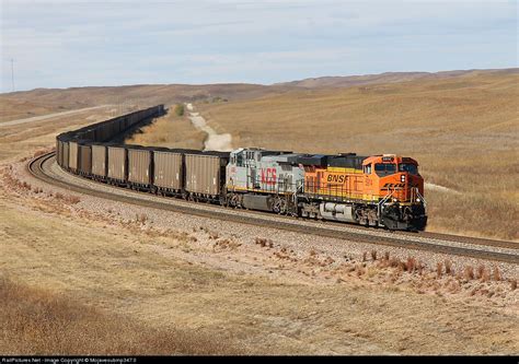 Railpicturesnet Photo Bnsf 5914 Bnsf Railway Ge Es44ac At East Of