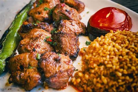 In turkije kun je op elk moment overal wel wat eten wanneer je in een stad of dorp bent. Muslim Friendly Travel Guide To Antalya Turkey | Mr And ...