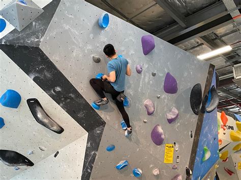 What To Wear When Indoor Rock Climbing And Not