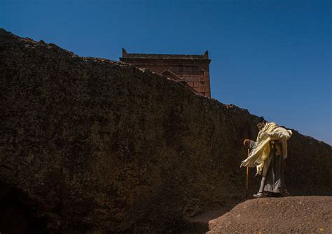 Ethiopian Priest In A Rock Church During Kidane Mehret Ort Flickr