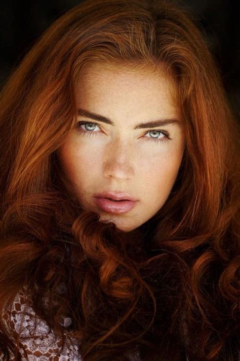 Pin By Sarah Sommers On Beauties Redhead Beauty Beautiful Girl Face