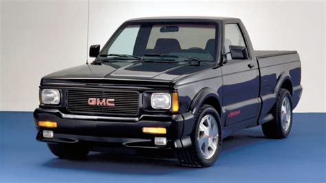 Gmc Syclone Marlboro Edition Rendering Is Smoking Hot Gm Authority