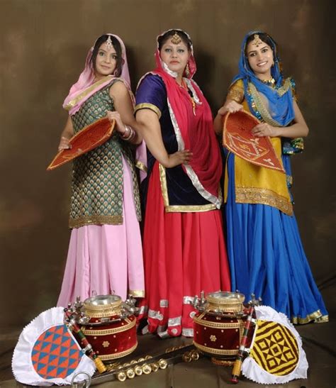 Hot Punjaban Girls In Traditional Dress Share Pics Hub