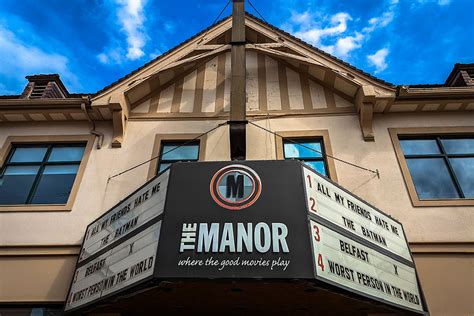 Places We Love The Manor Theatre In Squirrel Hill Pittsburgh Magazine