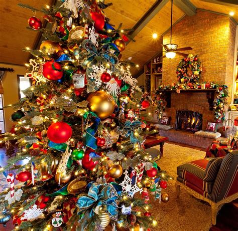 10 Multi Colored Christmas Tree Decorating Ideas Decoomo