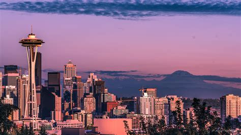 Itap Of Seattle Skyline With Mt Rainier In Shadows Ritookapicture