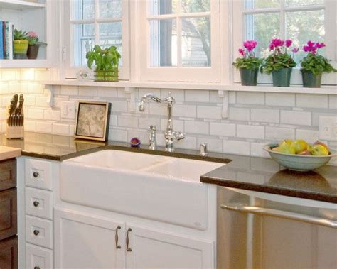 Despite needing a little more standard preparation sinks that look great and adds a nice look to its traditional cuisine. apron kitchen sinks pros and cons | Farmhouse sink kitchen ...