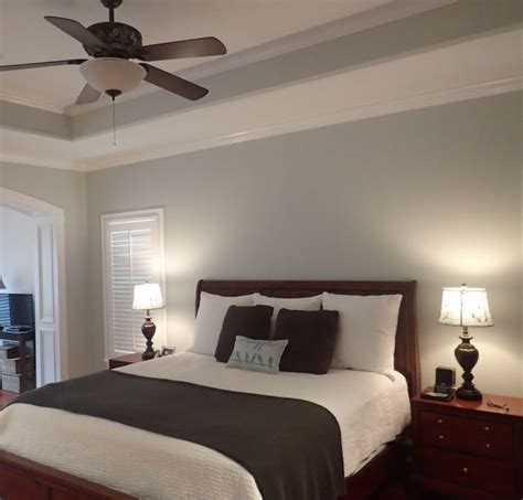 Neutral colors have the power to transform your home. Master bedroom -- Sherwin Williams Silverpointe | Palette ...