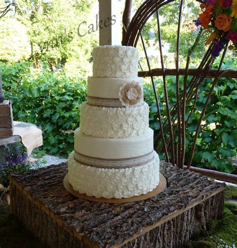 Rosettes And Burlap Rustic Buttercream Rosettes And Textured Brides