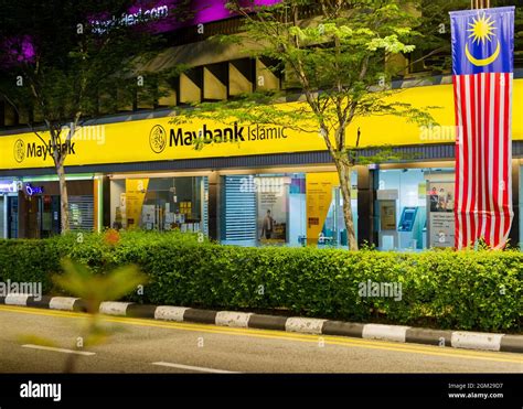 Maybank Islamic Hi Res Stock Photography And Images Alamy