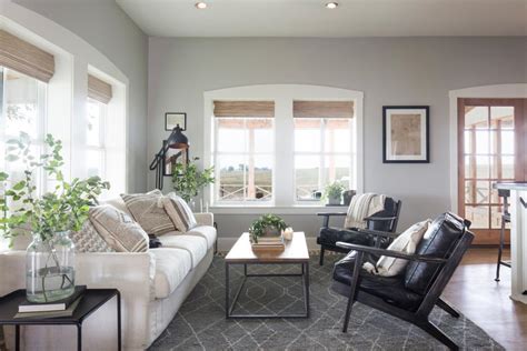 Fixer Uppers Best Living Room Designs And Ideas Hgtvs