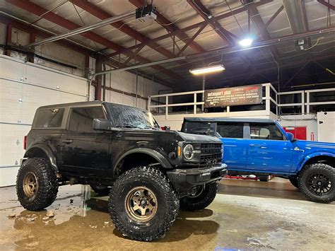 Bronco 2 Door On 40s And 7 Lift Bronco6g 2021 Ford Bronco