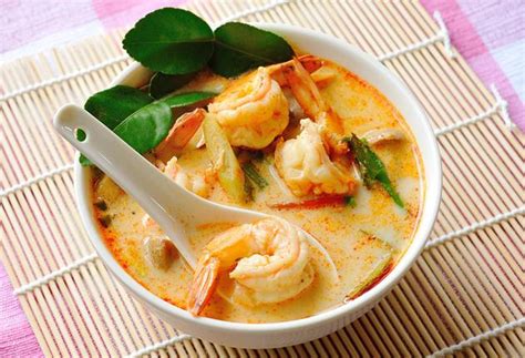Tom yam kung is the thai name given to probably the most popular spicy seafood soup emanating from thailand. Tom yam kung