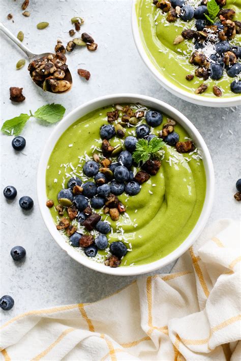 Listen to galaxysmoothie | soundcloud is an audio platform that lets you listen to what you love and share the sounds you create. Green Galaxy Smoothie Bowl - Flora & Vino