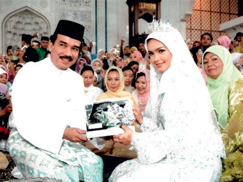 Suatu masa siti nurhaliza mp3 & video atau streaming. Raikan Ulang Tahun Perkahwinan Ke-11, Datin Sri Siti ...