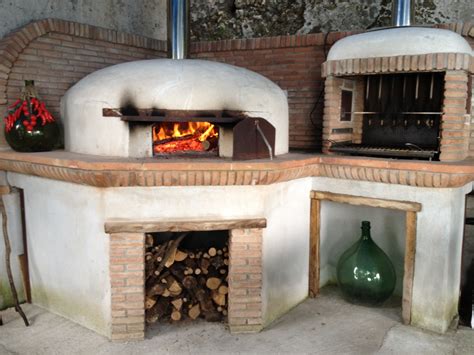 New Wood Fired Outdoor Pizza Oven At Mama Agatas In Ravello Italy