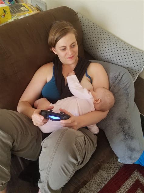 breastfeeding and skyrim 🐉🏹🧙🏻‍♀️⚔ r breastfeeding
