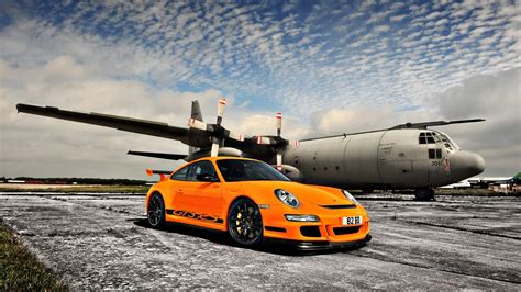 Your Ridiculously Cool Porsche 911 Gt3 Rs Wallpaper Is Here