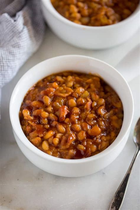 This is good to freeze. Slow Cooker Ground Beef and Bacon Baked Beans | Tracy Ash