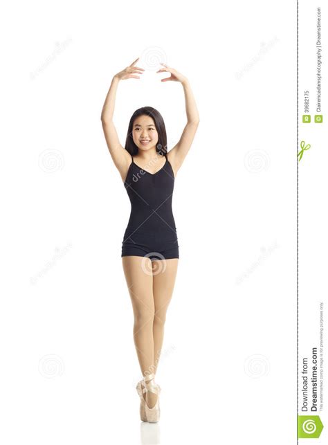 Dancer Posing En Pointe Stock Photo Image 39682175