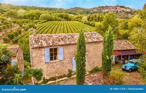 A Traditional French Farmhouse And Vineyard In Provence Stock Photo