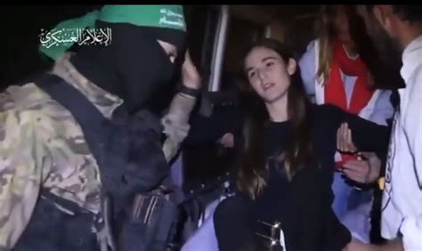 Israeli Hostage Goes Viral For Look Of Love To Hamas Fighter Al Bawaba