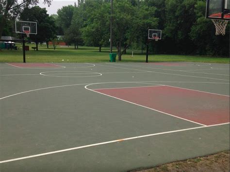 Outdoor Basketball Courts In Minneapolis — Squadz
