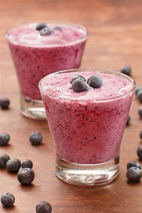 How To Make Blueberry Smoothieeee