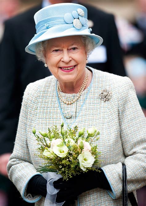 La Reina Isabel Ii Cumple 87 Años