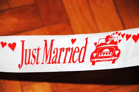 2560x1440 Wallpaper White And Red Just Married Patch Peakpx