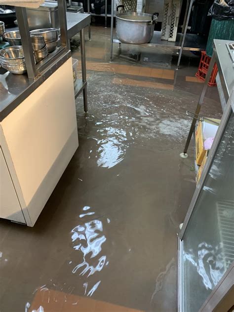 Burst Water Main Floods Orientai Restaurant In Holden Hill Daily