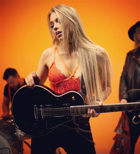 Sophie Lloyd On Instagram “throwback To The Gibson Days 🧡 I Absolutely Love The Sound Of Gibson