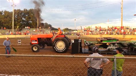 Allis Chalmers 7045 Tractor Pull Youtube