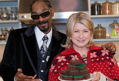 Martha Stewart And Snoop Dogg Team Up For Inevitably Hilarious Cooking