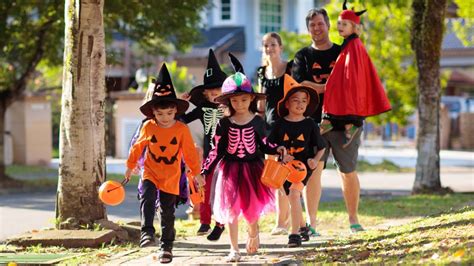 Wheres Best To Trick Or Treat In Your Town A Quebec Woman Has A Map