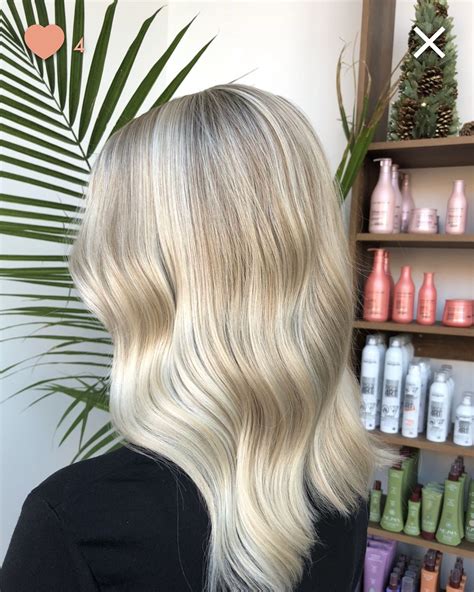 Gorgeous Buttery Blonde Hair Color Brightened Blonde For A Beautiful Summer Hairstyle Blonde