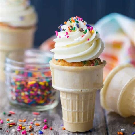 How To Make Ice Cream Cone Cupcakes Easy Baking Hack Baking A Moment