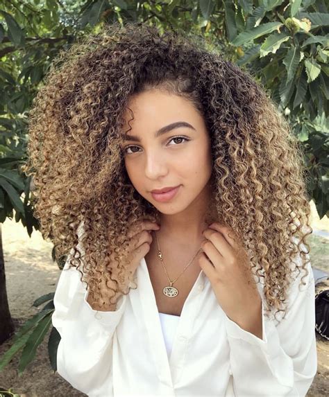 Pin By Isabel Leudo On Peinados Curly Hair Styles Curly Hair