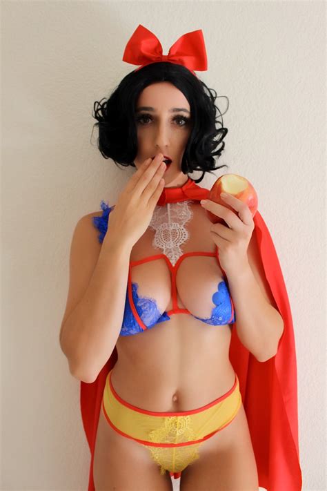 Christina Khalil Snow White Costume Leaked Sexy Youtubers