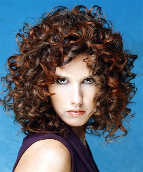 Looking to try something new? Medium Hairstyles for Curly Hair