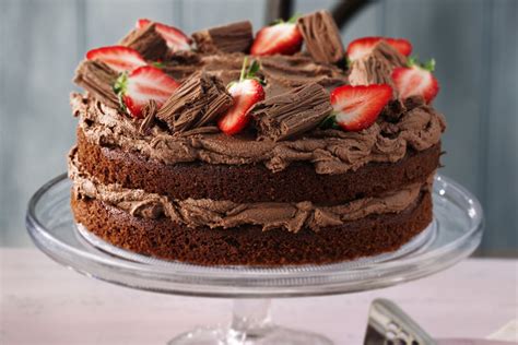 Ice with your favourite chocolate icing. 9 simple kids' birthday cake ideas - Netmums